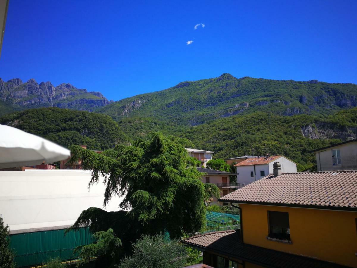 B&B Il Giardino Delle Fate Lecco Exteriör bild